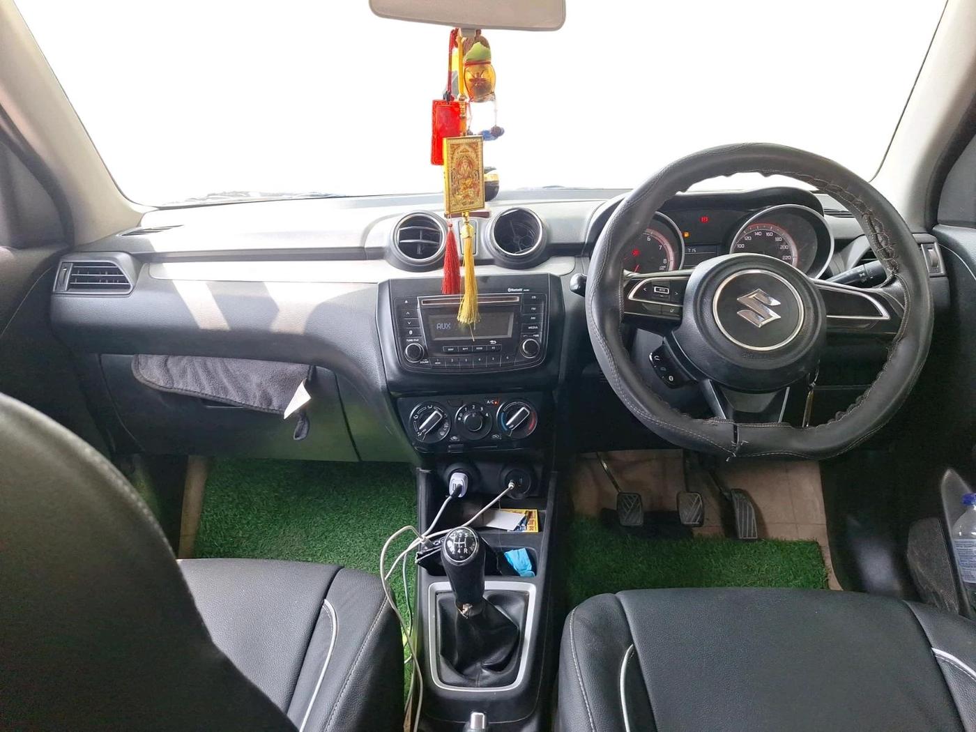 2019 Maruti Swift VXI, Petrol, Manual, 1,19,218 km, interior