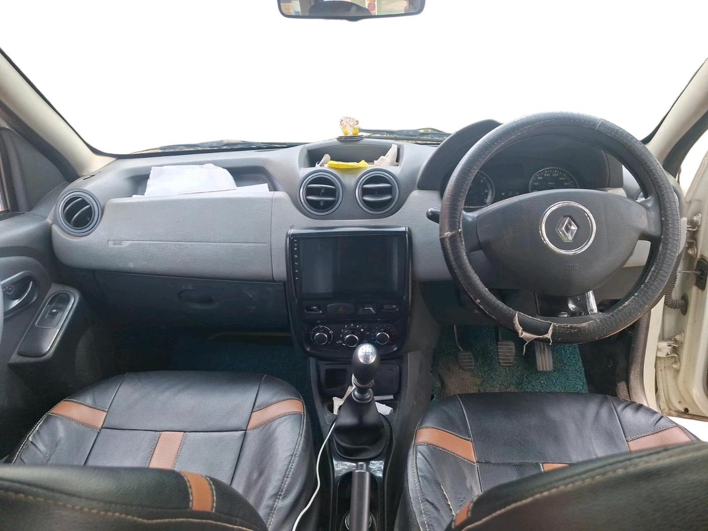 2014 Renault Duster 110 PS RXL ADVENTURE, Diesel, Manual, 1,15,862 km, interior