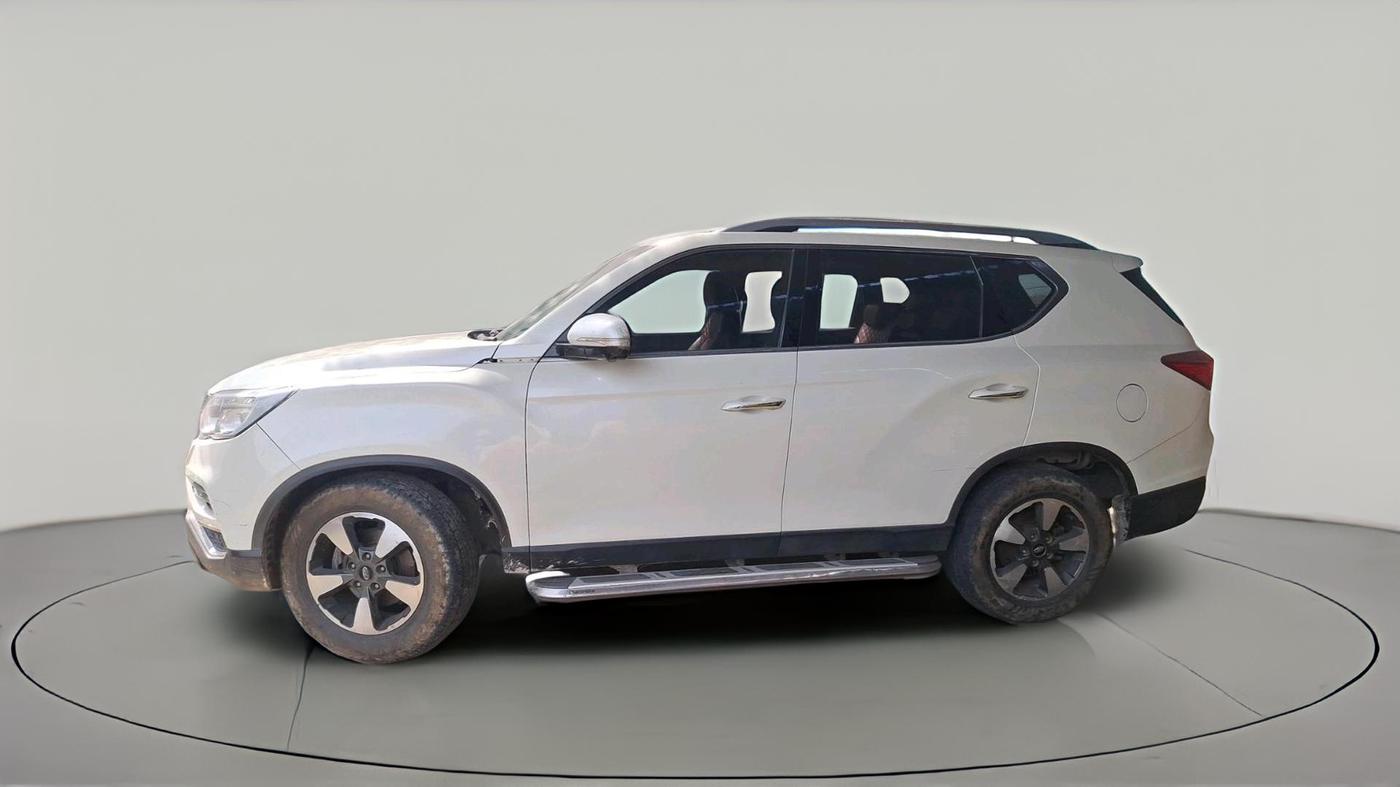 2019 Mahindra ALTURAS G4 4WD AT, Diesel, Automatic, 93,577 km, exterior