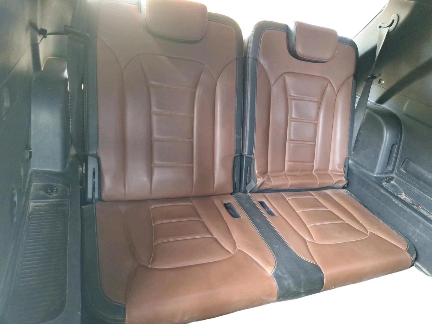 2019 Mahindra ALTURAS G4 4WD AT, Diesel, Automatic, 93,577 km, interior