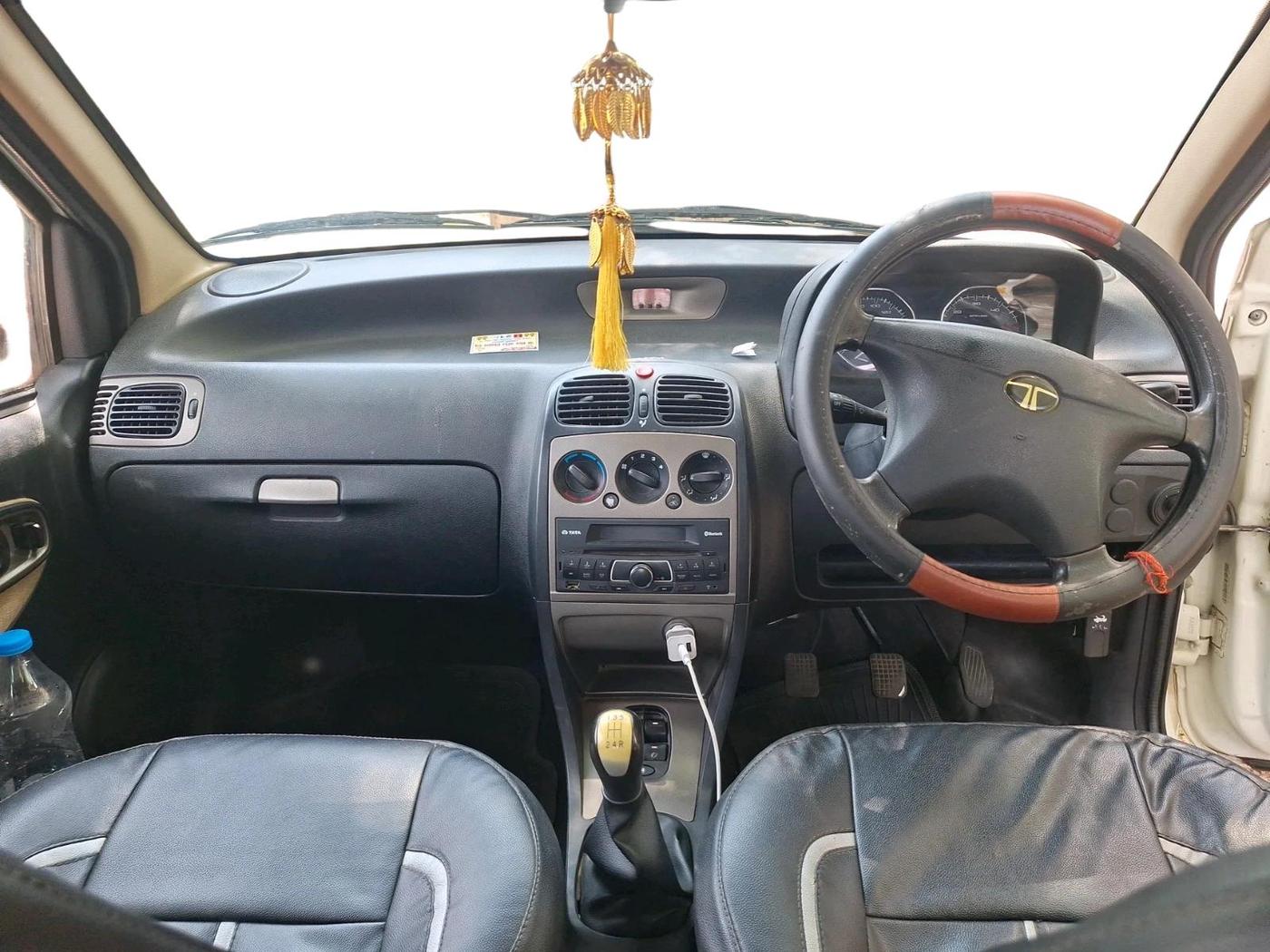 2015 Tata Indigo ECS LX TDI, Diesel, Manual, 86,998 km, interior