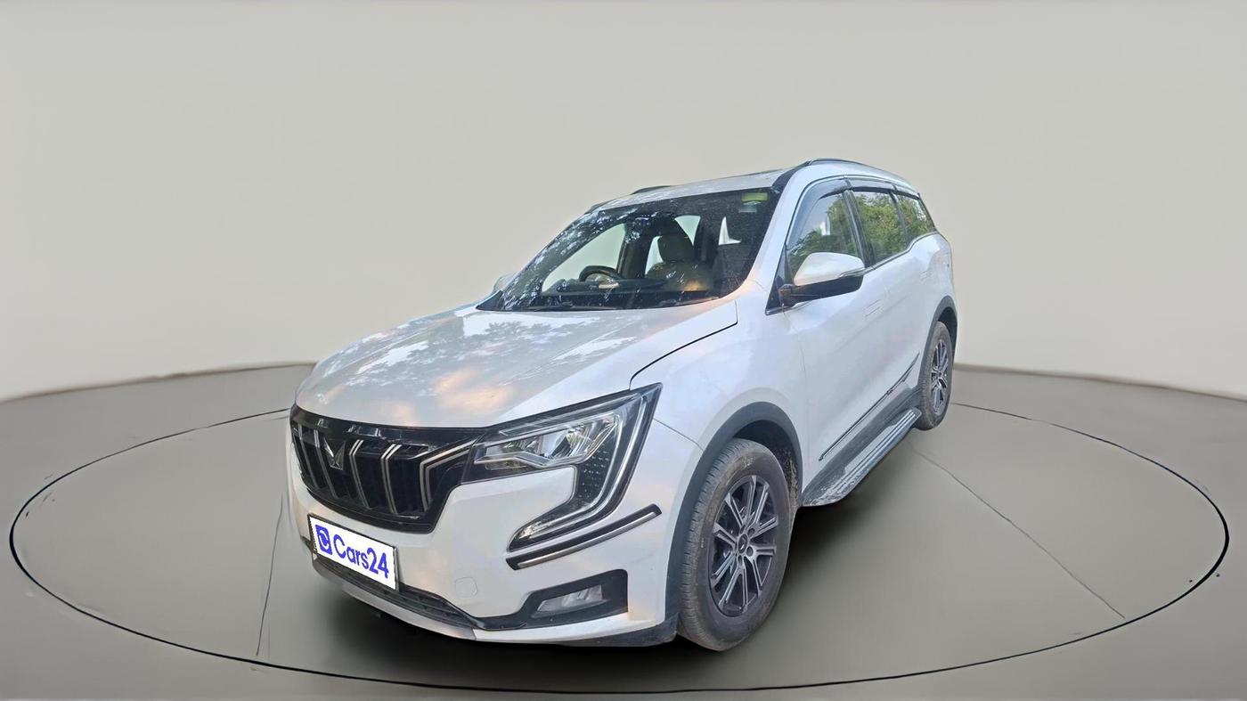 2022 Mahindra XUV700 AX 7 P MT 7 STR, Petrol, Manual, 42,683 km, exterior