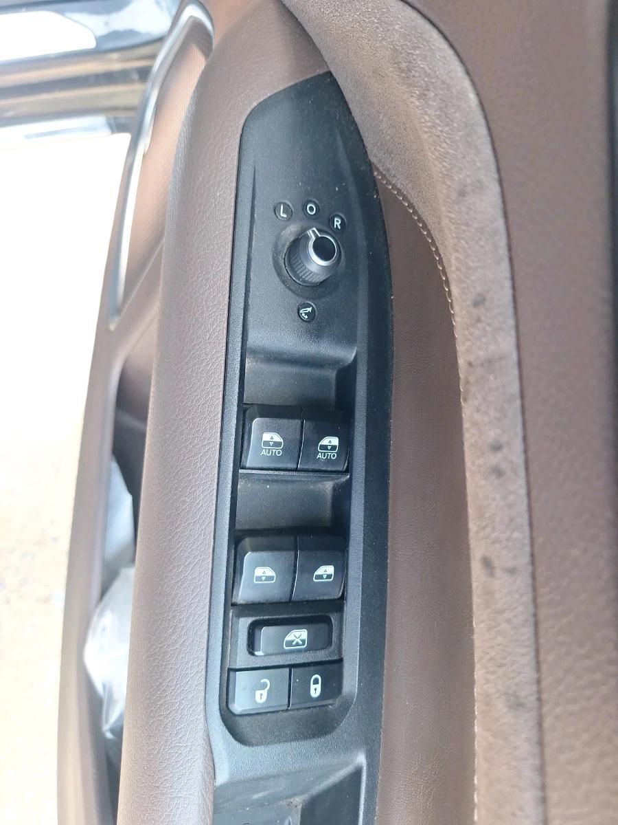 2024 Jeep MERIDIAN Overland 4x2 AT, Diesel, Automatic, 54,405 km, interior