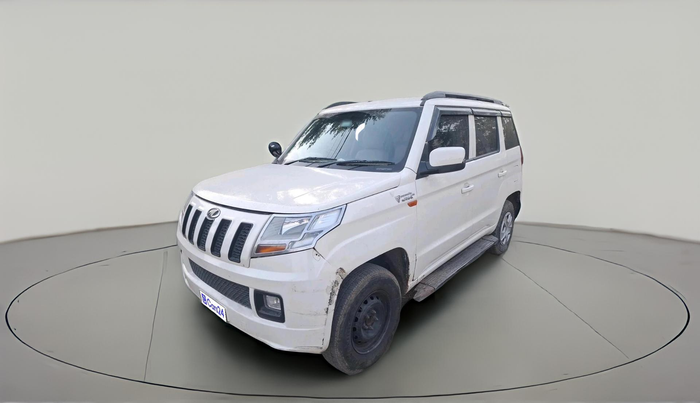2015 Mahindra TUV300 T6, Diesel, Manual, 1,39,020 km, exterior