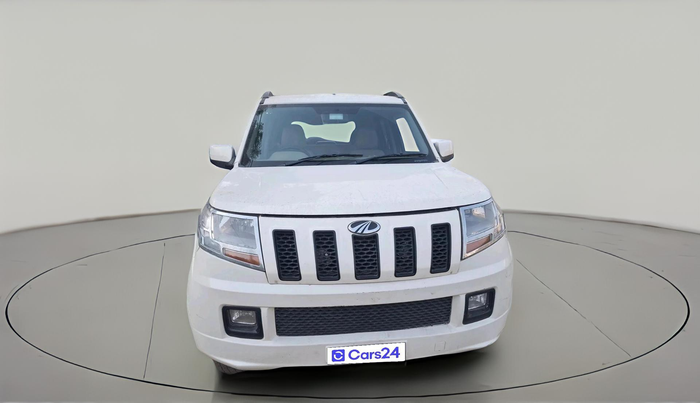 2015 Mahindra TUV300 T6, Diesel, Manual, 1,39,020 km, exterior
