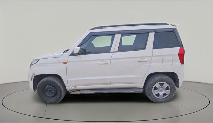 2015 Mahindra TUV300 T6, Diesel, Manual, 1,39,020 km, exterior