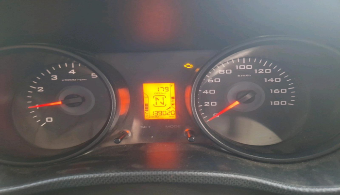2015 Mahindra TUV300 T6, Diesel, Manual, 1,39,020 km, interior