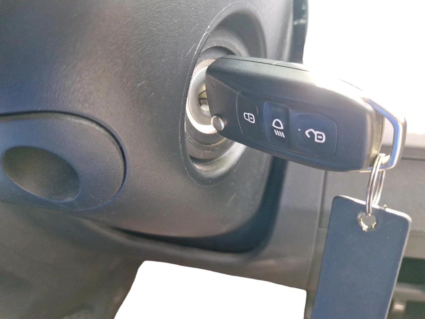 2021 Tata NEXON XM SUNROOF PETROL, Petrol, Manual, 44,616 km, interior