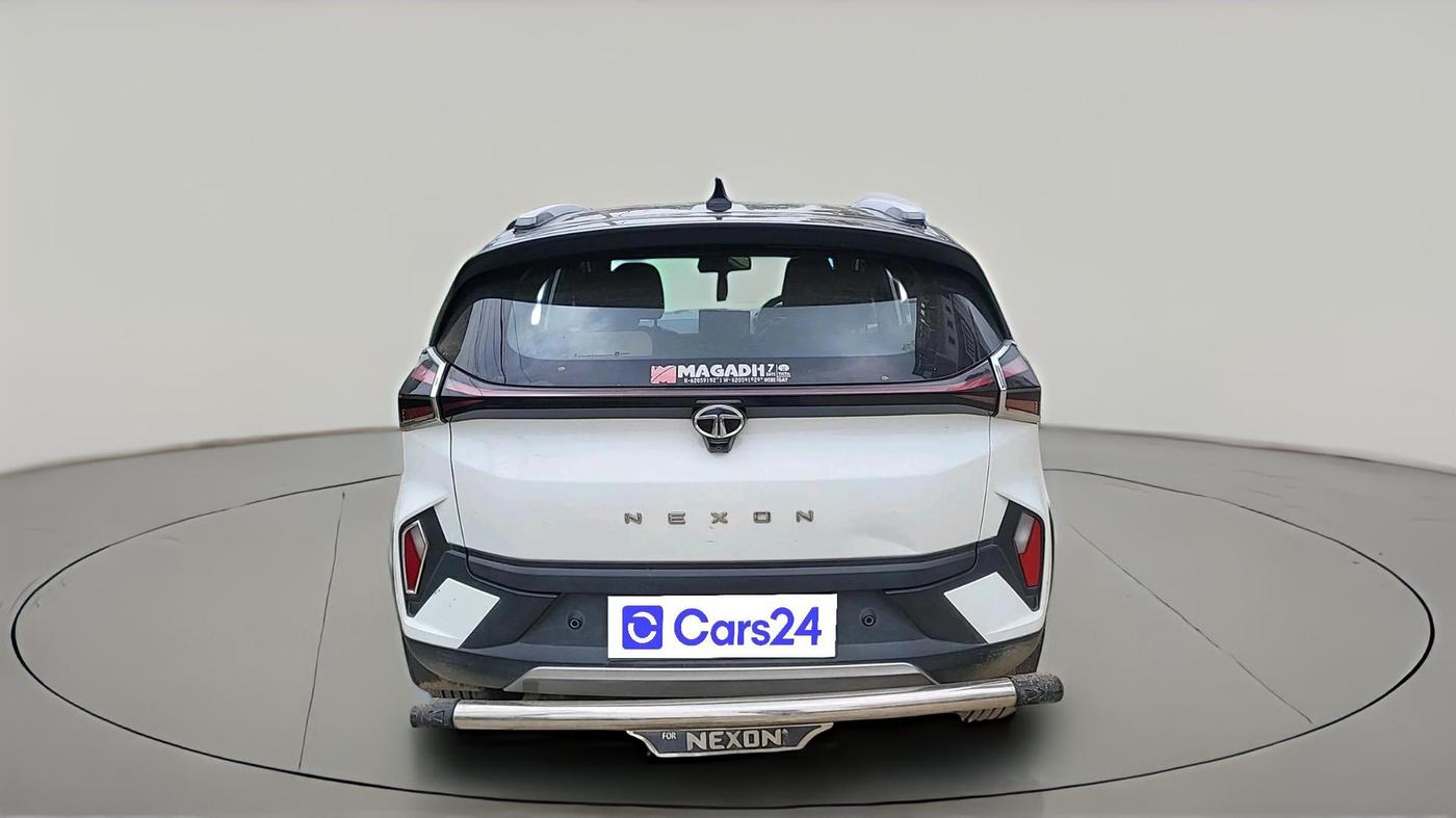 2023 Tata NEXON FEARLESS + SUNROOF DUAL TONE 1.5 DIESEL, Diesel, Manual, 91,820 km, exterior