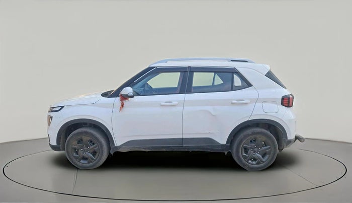 2025 Hyundai VENUE SX Executive 1.2 Petrol MT, Petrol, Manual, 3,920 km, exterior