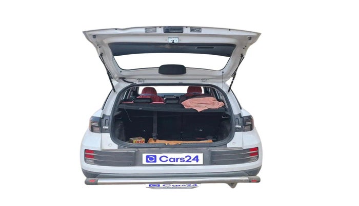 2025 Hyundai VENUE SX Executive 1.2 Petrol MT, Petrol, Manual, 3,920 km, exterior