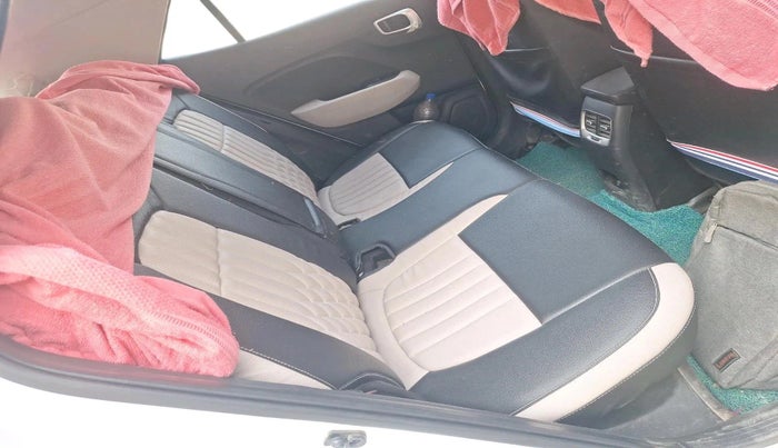 2025 Hyundai VENUE SX Executive 1.2 Petrol MT, Petrol, Manual, 3,920 km, interior