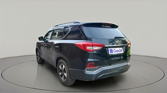 2019 Mahindra ALTURAS G4 4WD AT, Diesel, Automatic, 1,18,160 km, exterior
