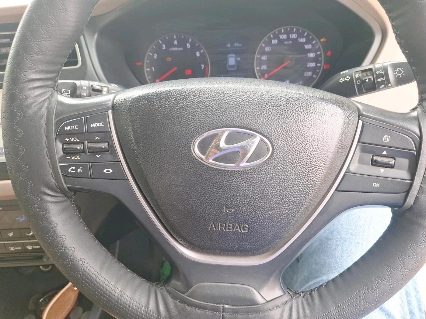 2018 Hyundai Elite i20 ASTA 1.2 (O), Petrol, Manual, 94,965 km, interior