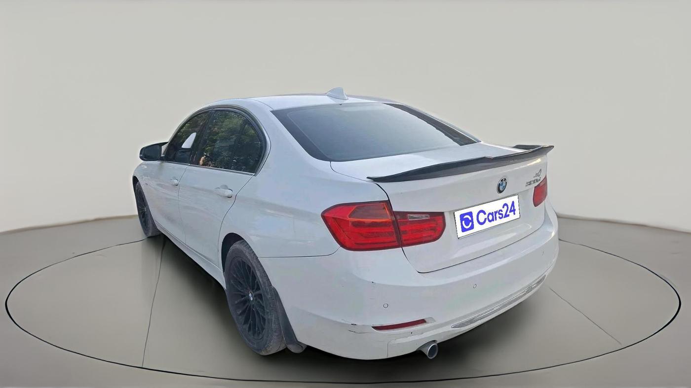 2015 BMW 3 Series 320D LUXURYLINE, Diesel, Automatic, 37,074 km, exterior
