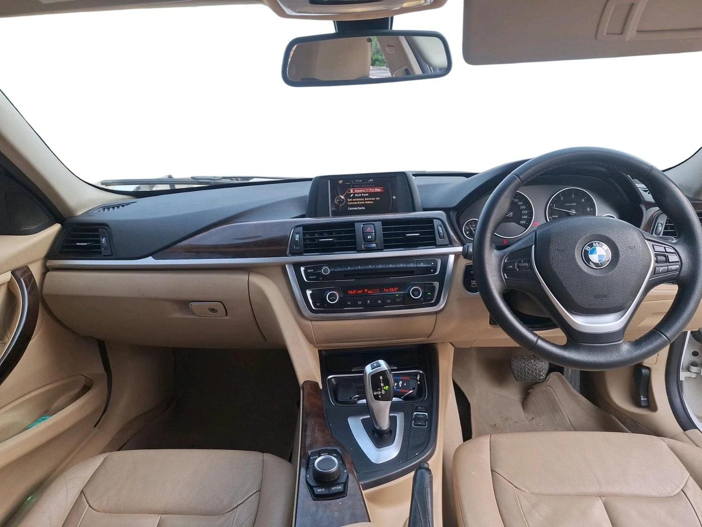 2015 BMW 3 Series 320D LUXURYLINE, Diesel, Automatic, 37,074 km, interior