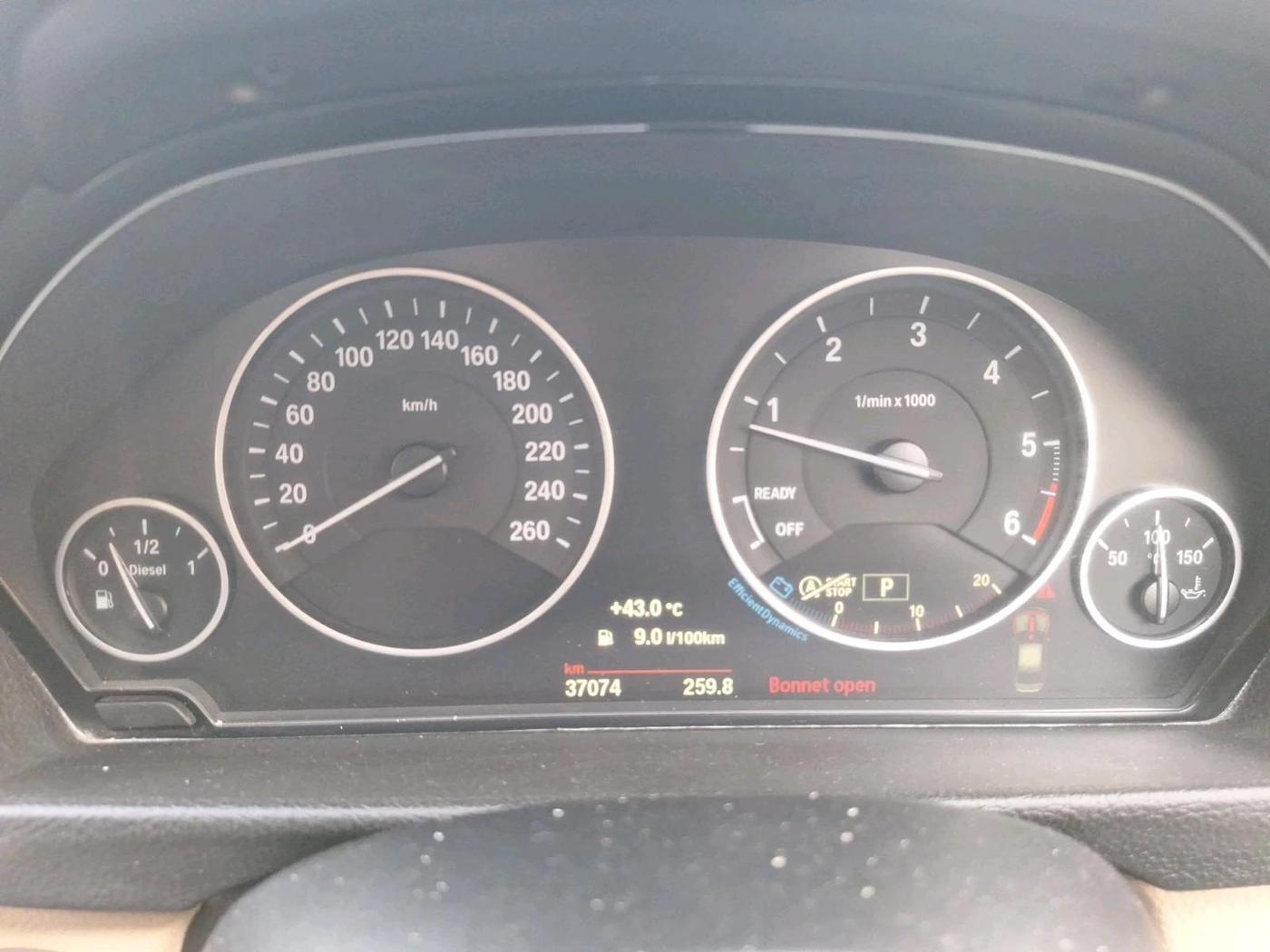 2015 BMW 3 Series 320D LUXURYLINE, Diesel, Automatic, 37,074 km, interior