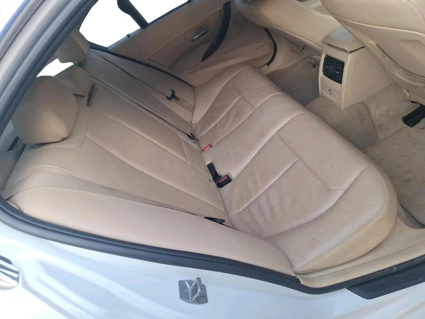 2015 BMW 3 Series 320D LUXURYLINE, Diesel, Automatic, 37,074 km, interior