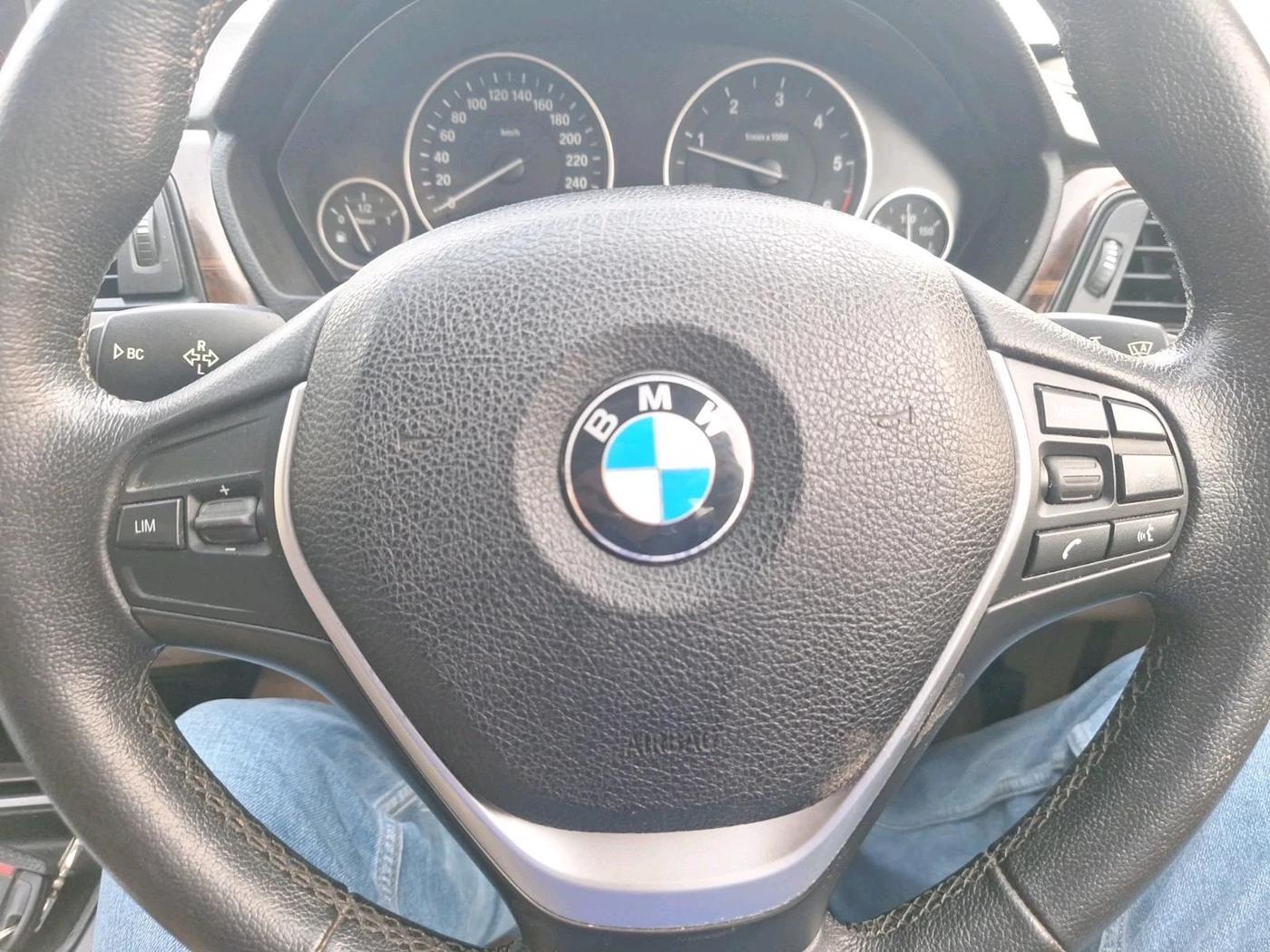 2015 BMW 3 Series 320D LUXURYLINE, Diesel, Automatic, 37,074 km, interior