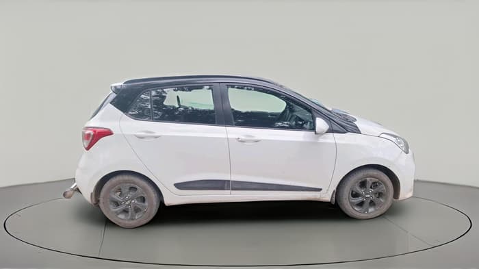2018 Hyundai Grand i10 SPORTZ U2 1.2 KAPPA CRDI DUAL TONE, Diesel, Manual, 76,880 km, exterior