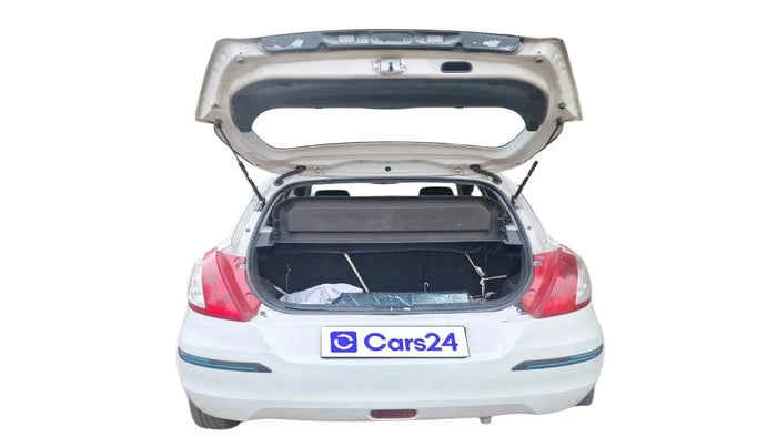 2014 Maruti Swift VXI, Petrol, Manual, 73,793 km, exterior