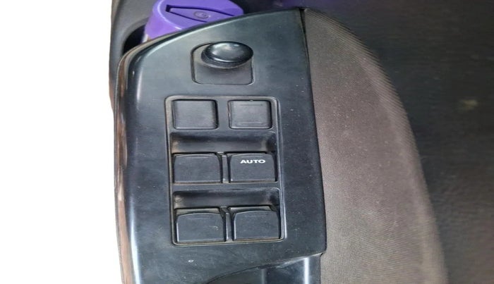 2014 Maruti Swift VXI, Petrol, Manual, 73,793 km, interior