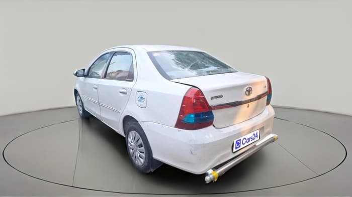 2015 Toyota Etios VD, Diesel, Manual, 75,927 km, exterior