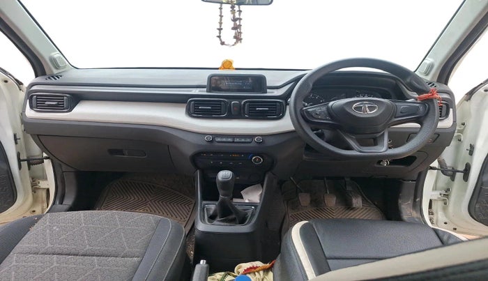 2023 Tata PUNCH PURE MT, Petrol, Manual, 6,283 km, interior