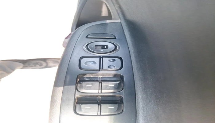 2018 Hyundai Grand i10 SPORTZ U2 1.2 CRDI, Diesel, Manual, 71,882 km, interior