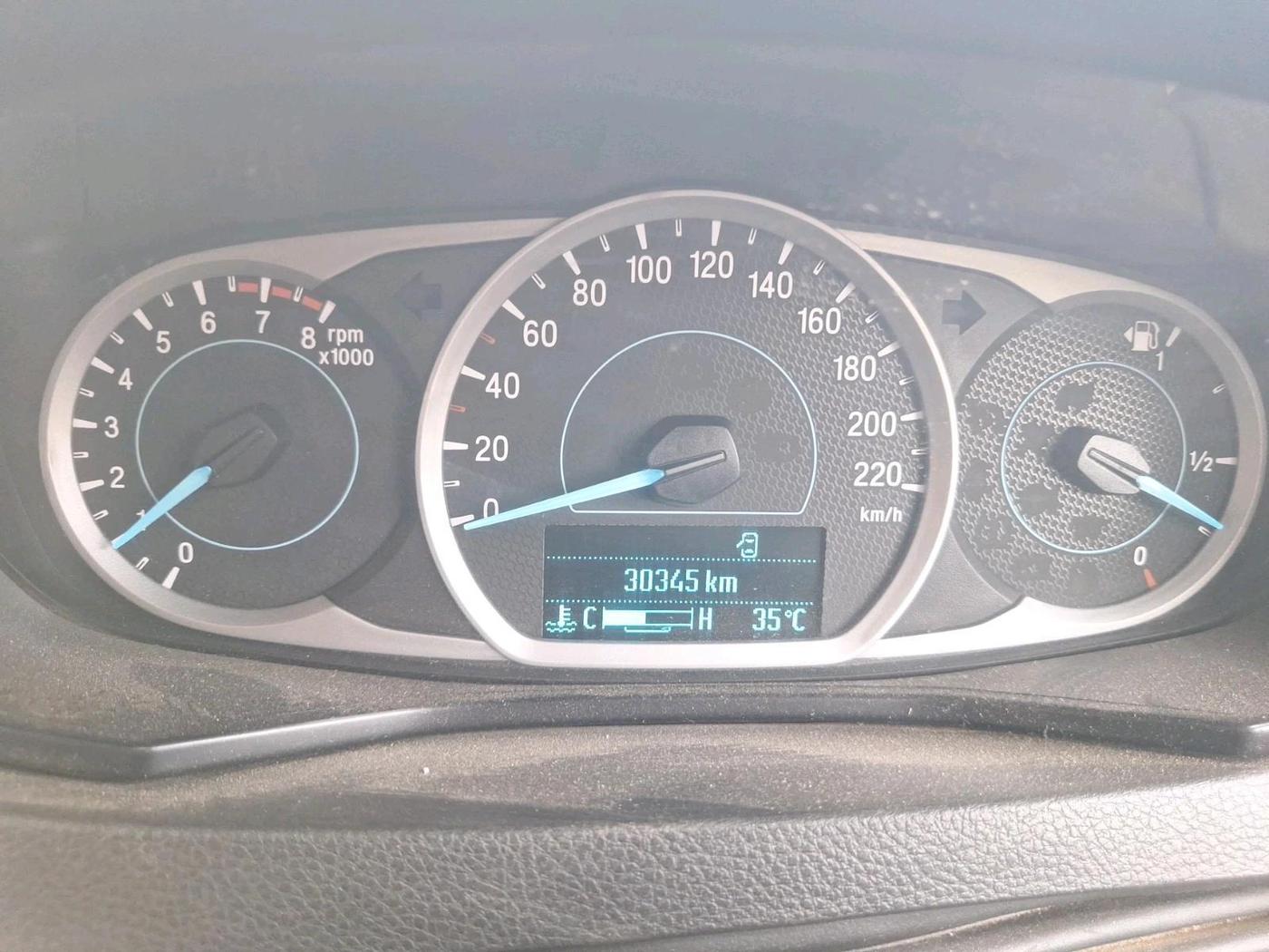 2019 Ford Figo Aspire TITANIUM 1.2 PETROL, Petrol, Manual, 30,345 km, interior