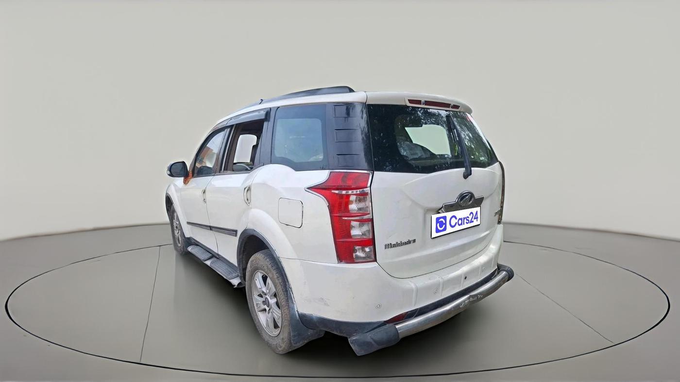 2012 Mahindra XUV500 W8, Diesel, Manual, 2,30,590 km, exterior