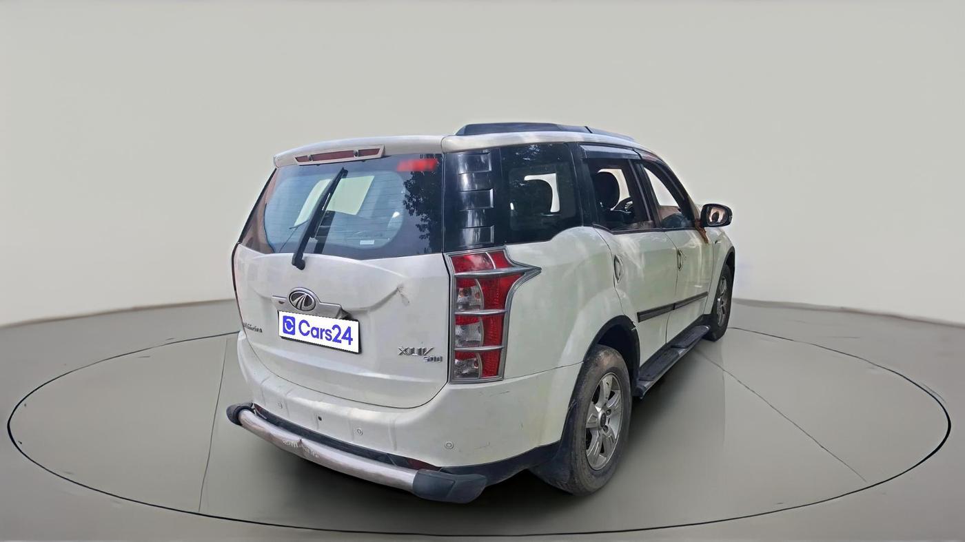 2012 Mahindra XUV500 W8, Diesel, Manual, 2,30,590 km, exterior