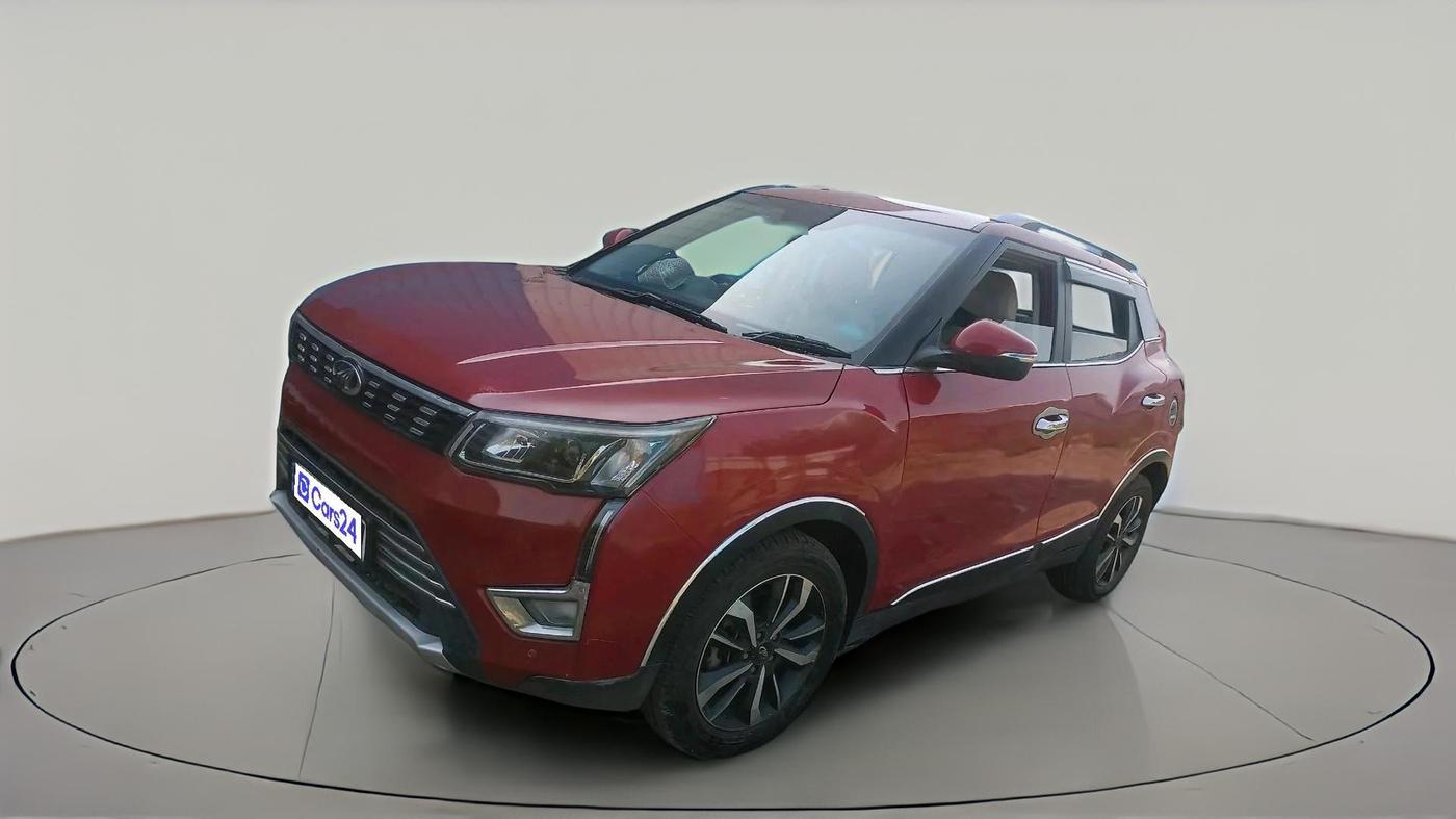 2019 Mahindra XUV300 W8 (O) 1.5 DIESEL, Diesel, Manual, 1,04,390 km, exterior