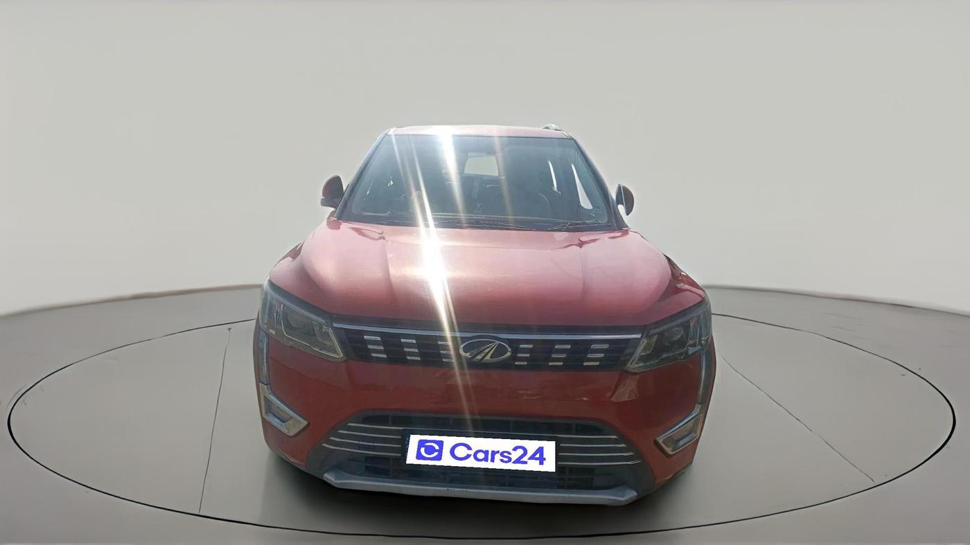 2019 Mahindra XUV300 W8 (O) 1.5 DIESEL, Diesel, Manual, 1,04,390 km, exterior