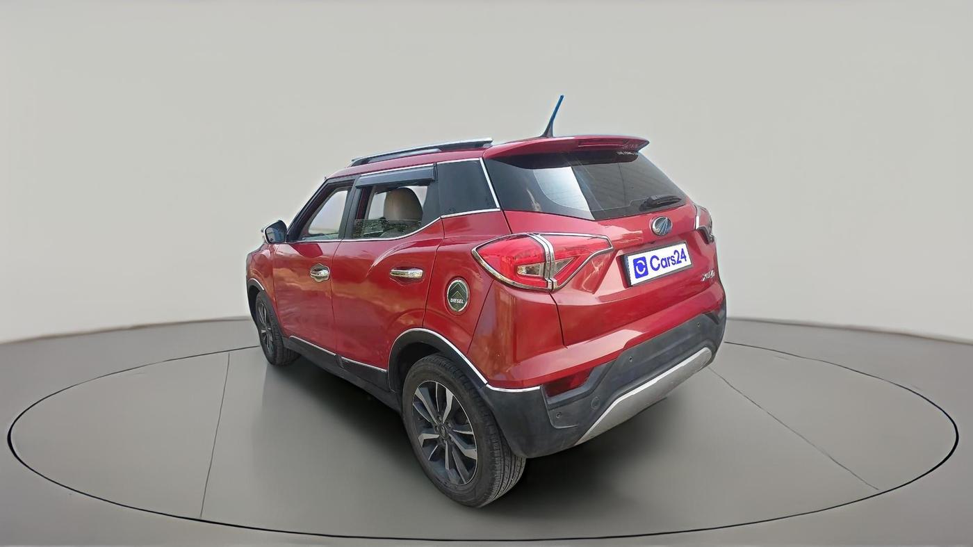 2019 Mahindra XUV300 W8 (O) 1.5 DIESEL, Diesel, Manual, 1,04,390 km, exterior