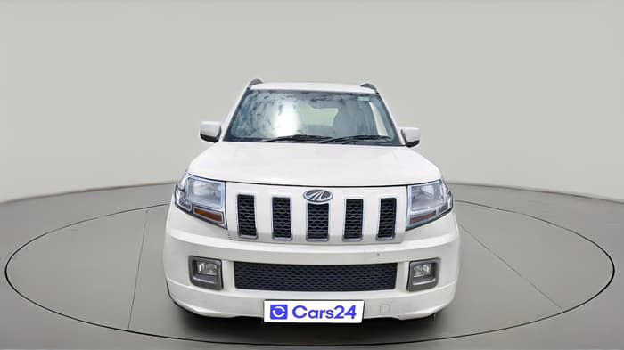 2016 Mahindra TUV300 T8, Diesel, Manual, 1,95,833 km, exterior