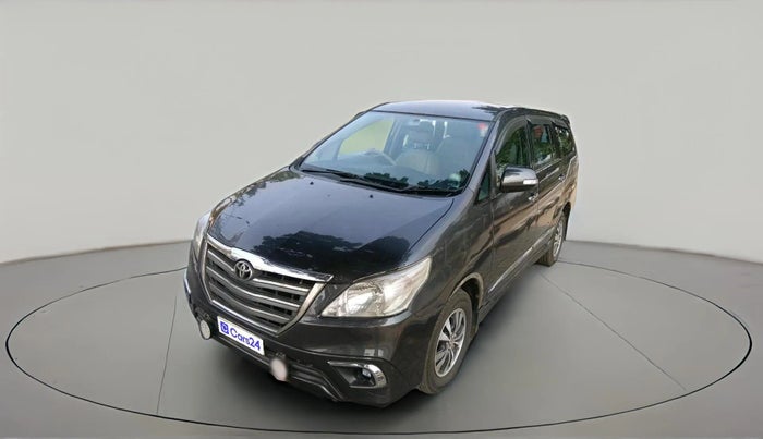 2015 Toyota Innova 2.5 ZX 7 STR, Diesel, Manual, 1,74,919 km, exterior