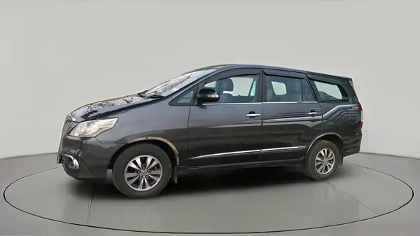Used 2015 Toyota Innova 2.5 ZX 7 STR Manual | Cars24