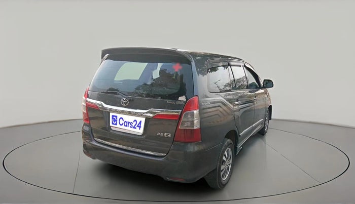 2015 Toyota Innova 2.5 ZX 7 STR, Diesel, Manual, 1,74,919 km, exterior