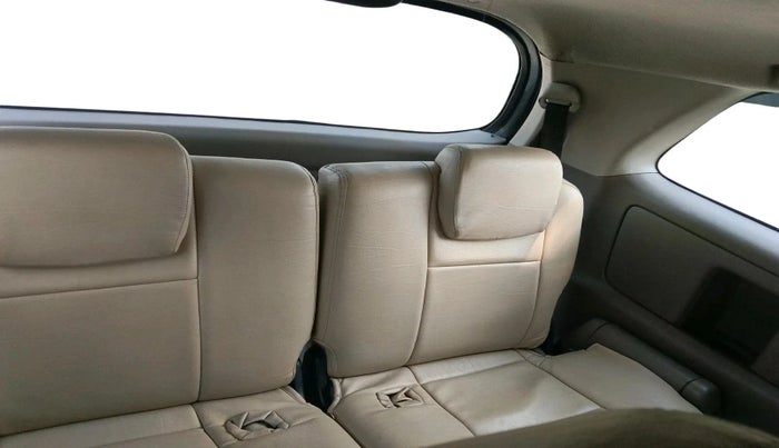 2015 Toyota Innova 2.5 ZX 7 STR, Diesel, Manual, 1,74,919 km, interior