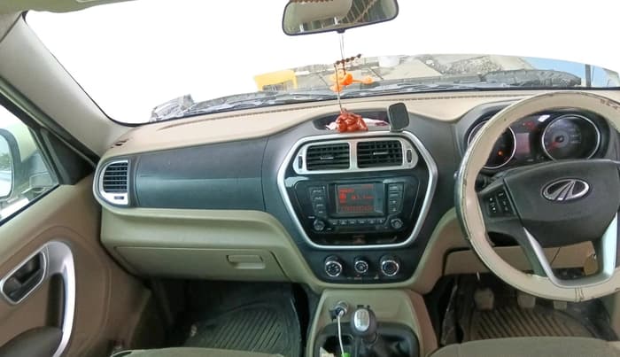 2017 Mahindra TUV300 T8, Diesel, Manual, 3,15,782 km, interior