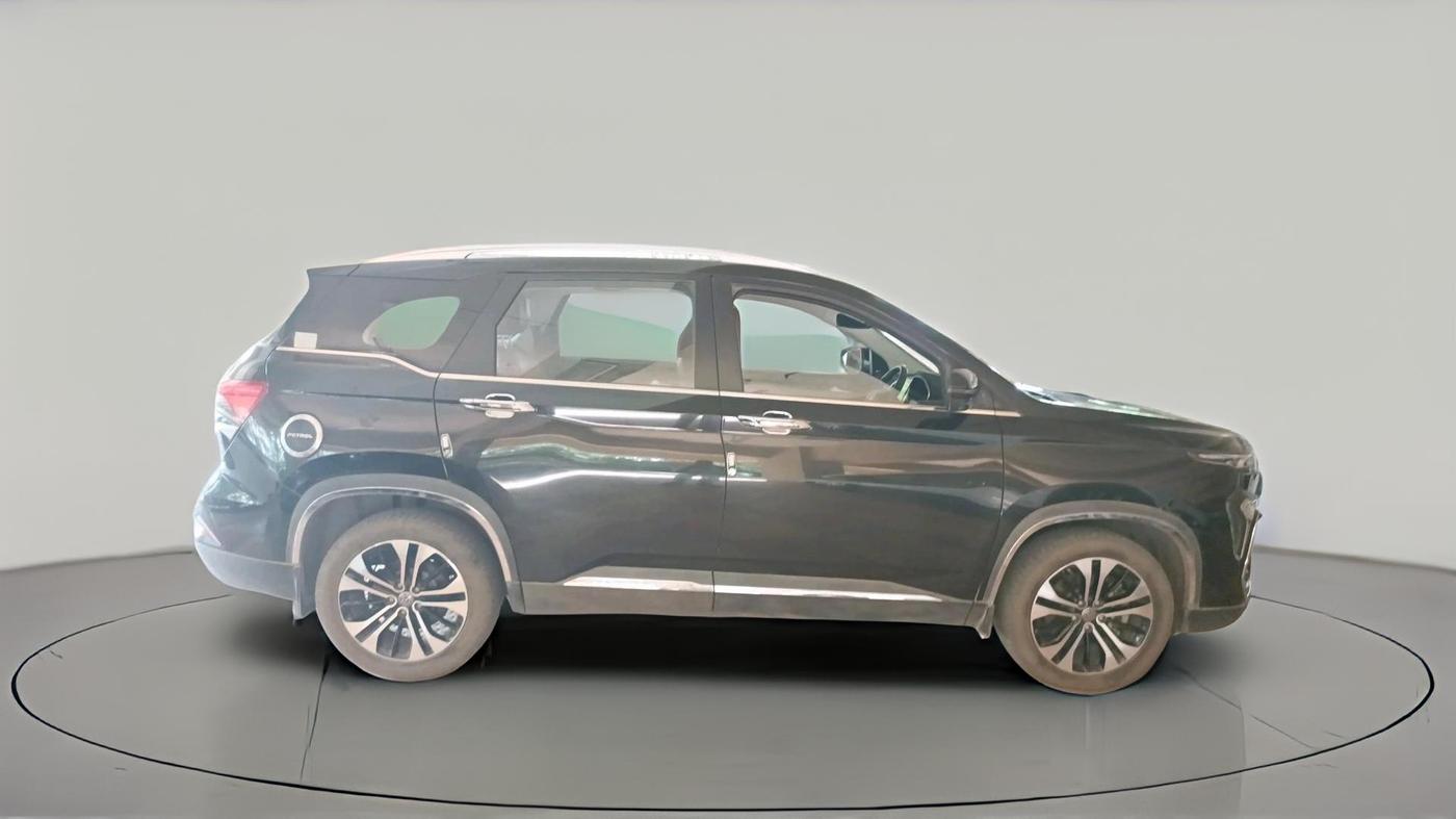 2022 MG HECTOR PLUS SHARP 1.5 PETROL TURBO HYBRID MT 6-STR, Petrol, Manual, 42,676 km, exterior