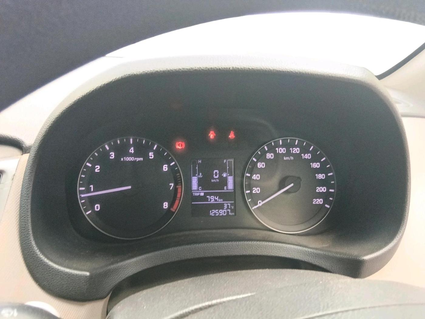 2016 Hyundai Creta SX PLUS 1.6 PETROL, Petrol, Manual, 1,25,907 km, interior