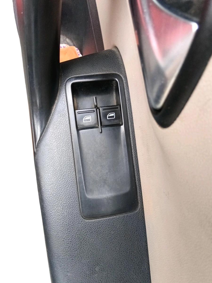 2012 Volkswagen Polo TRENDLINE 1.2L PETROL, Petrol, Manual, 90,568 km, interior