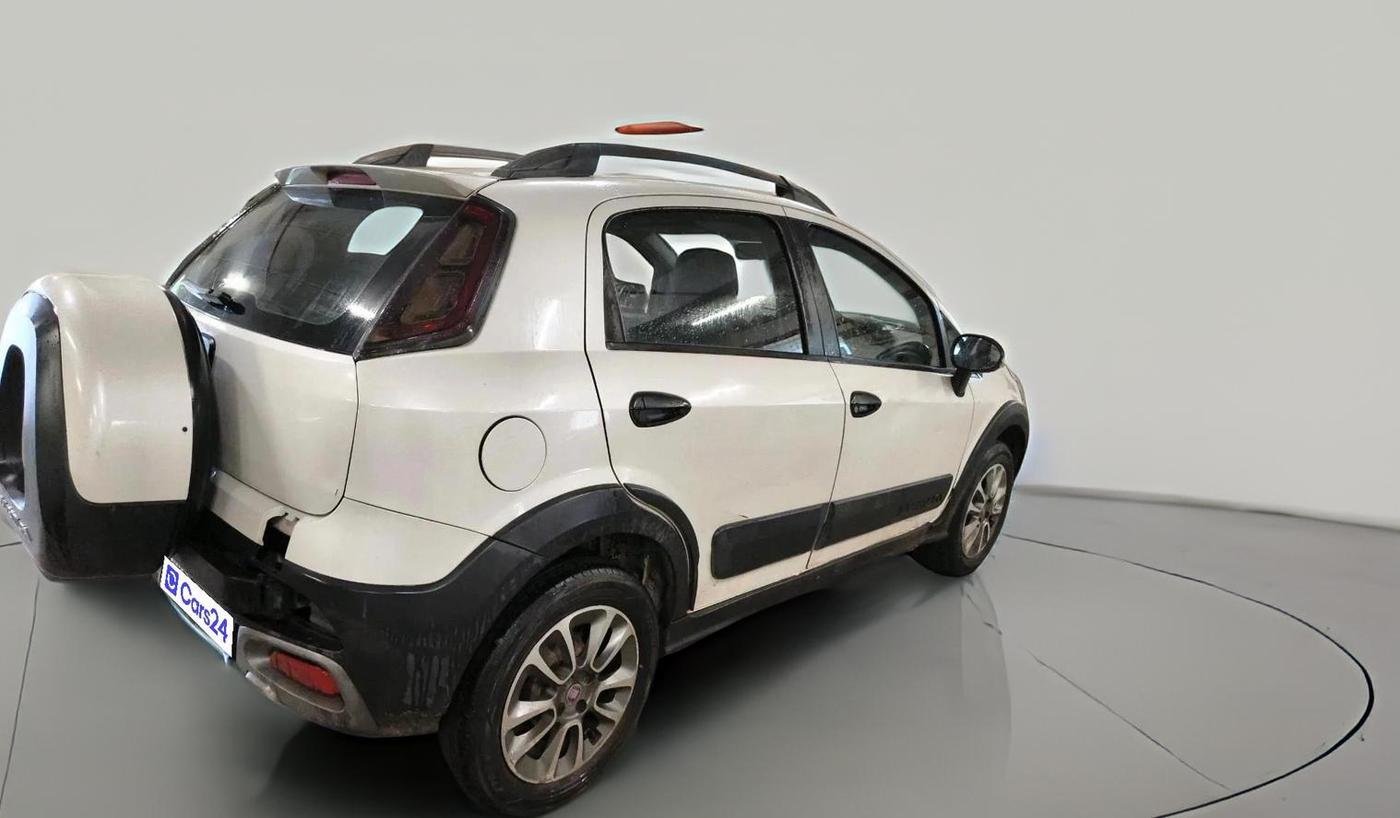 2015 Fiat Avventura EMOTION MULTIJET 1.3, Diesel, Manual, 1,28,481 km, exterior