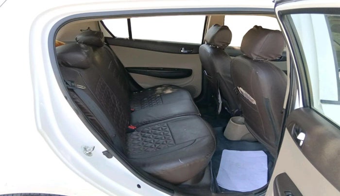 2011 Hyundai i20 ASTA 1.2, Petrol, Manual, 2,40,679 km, interior