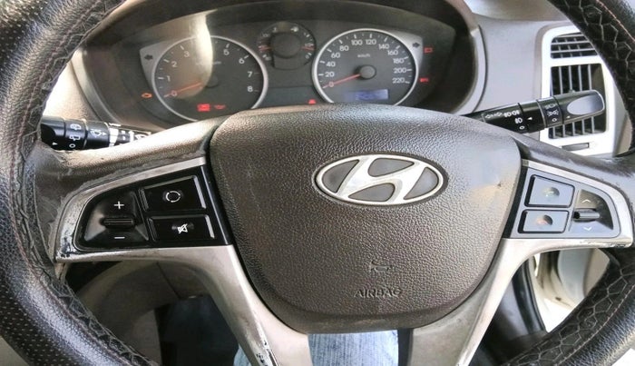 2011 Hyundai i20 ASTA 1.2, Petrol, Manual, 2,40,679 km, interior