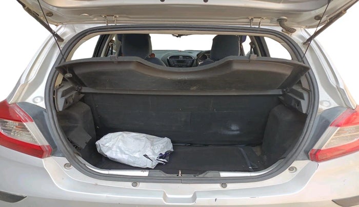 2016 Tata Tiago XZ PETROL, Petrol, Manual, 71,004 km, exterior