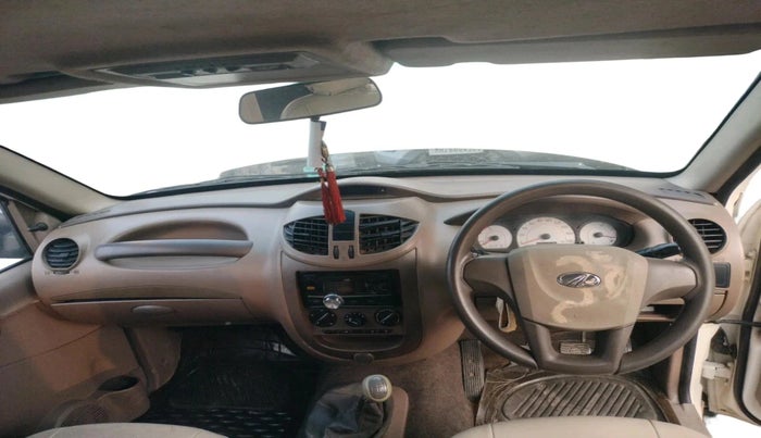 2012 Mahindra Xylo D2 BS III, Diesel, Manual, 10,02,500 km, interior