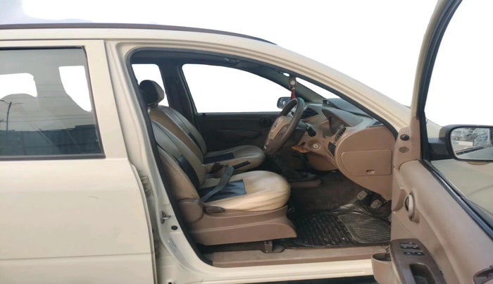 2012 Mahindra Xylo D2 BS III, Diesel, Manual, 10,02,500 km, interior